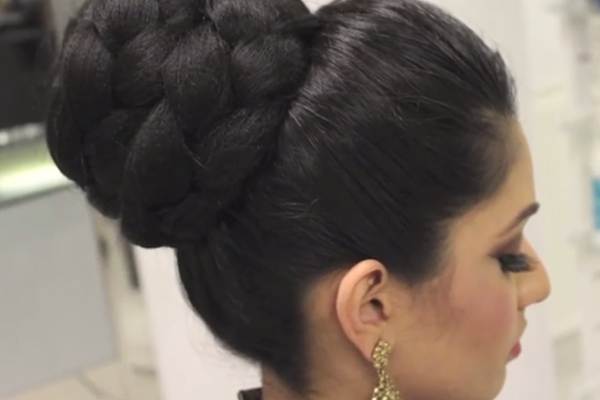 6 Best Trendy Bun Hairstyles For Indian Brides